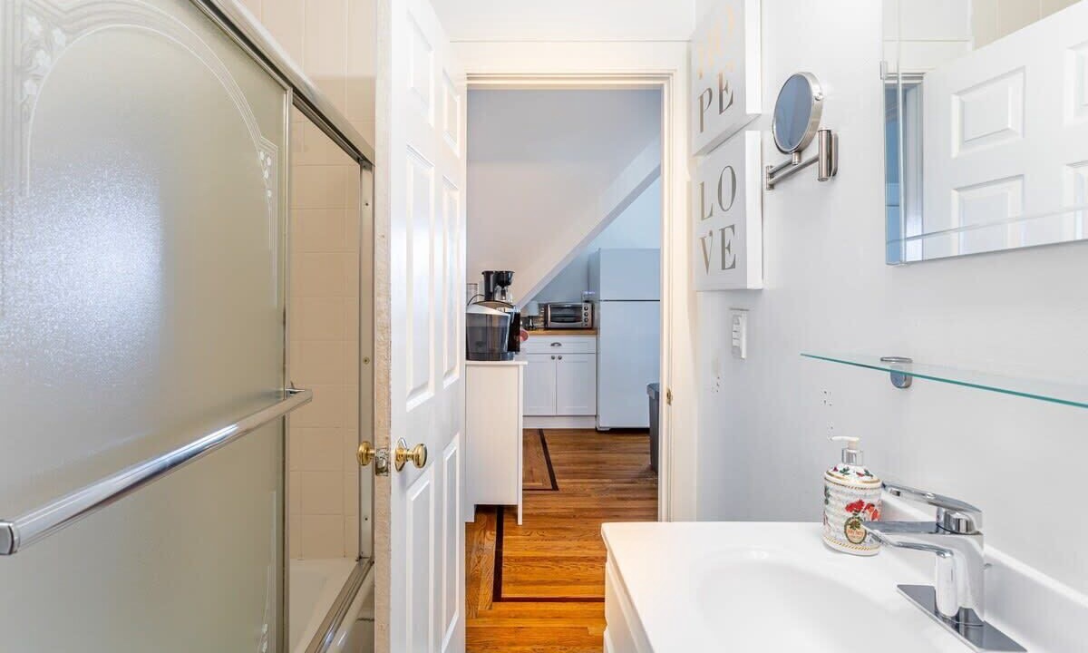 Photo of Bathroom in West End - West Side