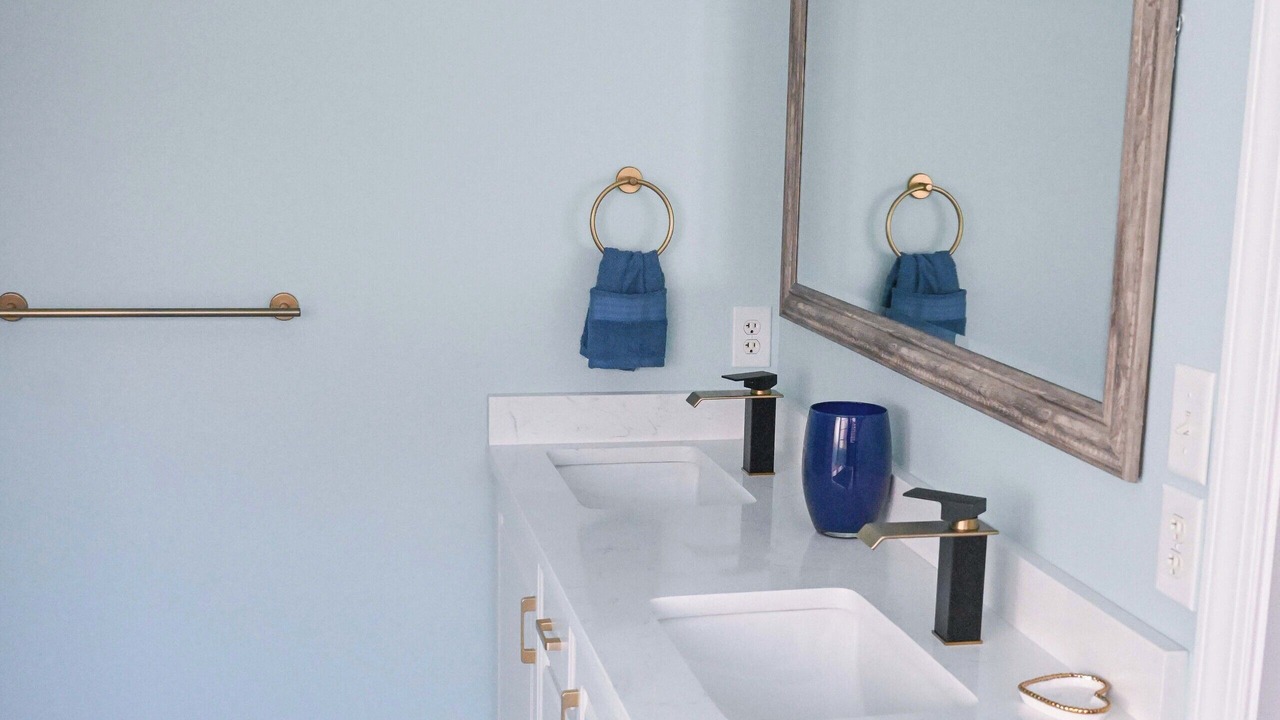 Photo of Bathroom in Wyndham