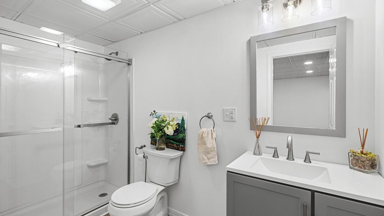Photo of Bathroom in Cortland West