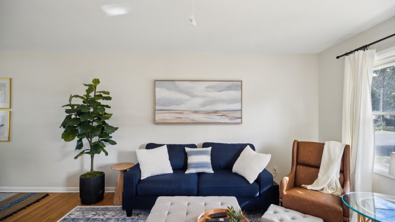 Photo of Bedroom in Buckroe Beach