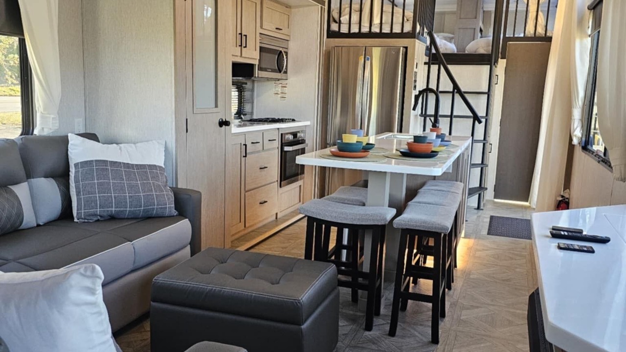 Photo of Livingroom in Central Bridge