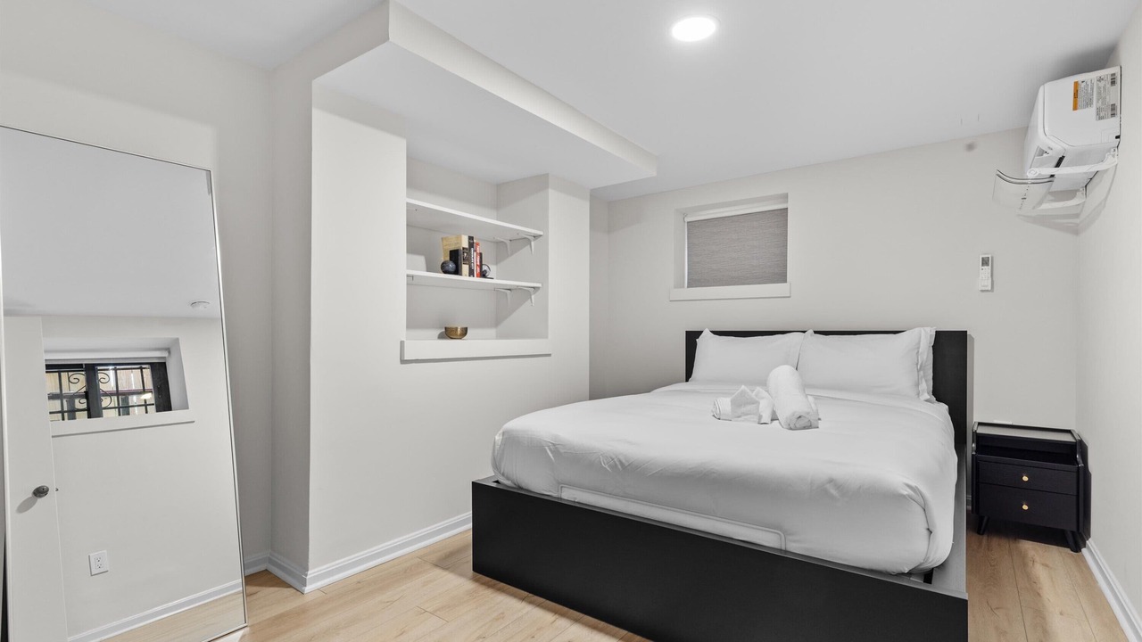 Photo of Bedroom in Logan Circle