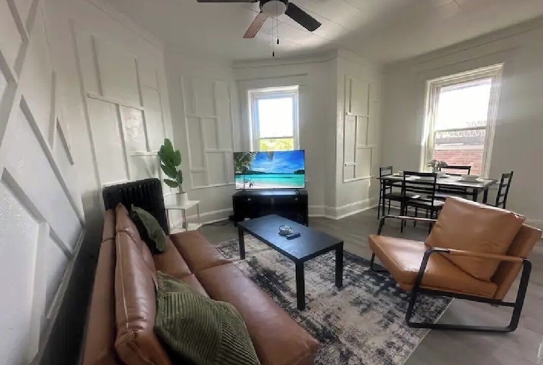 Photo of Livingroom in Seward Place
