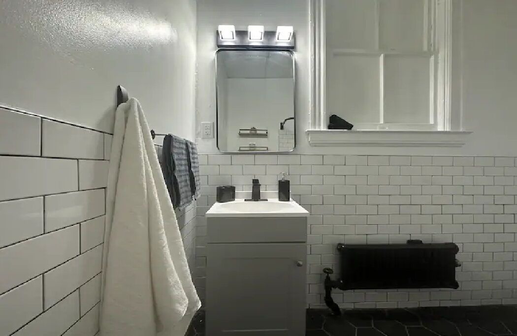 Photo of Bathroom in Seward Place