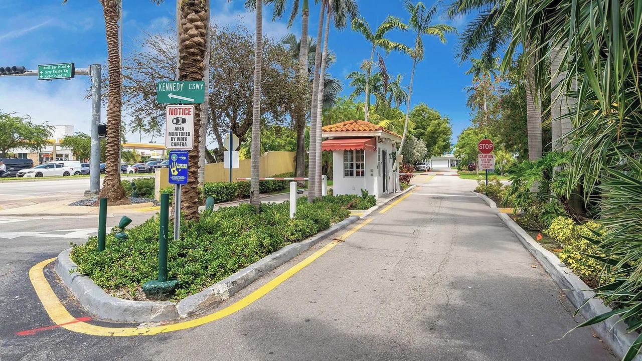 Photo of Outdoor in North Bay Village