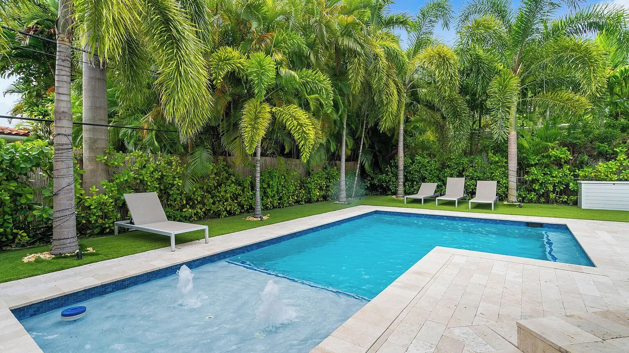 Photo of Outdoor in North Bay Village