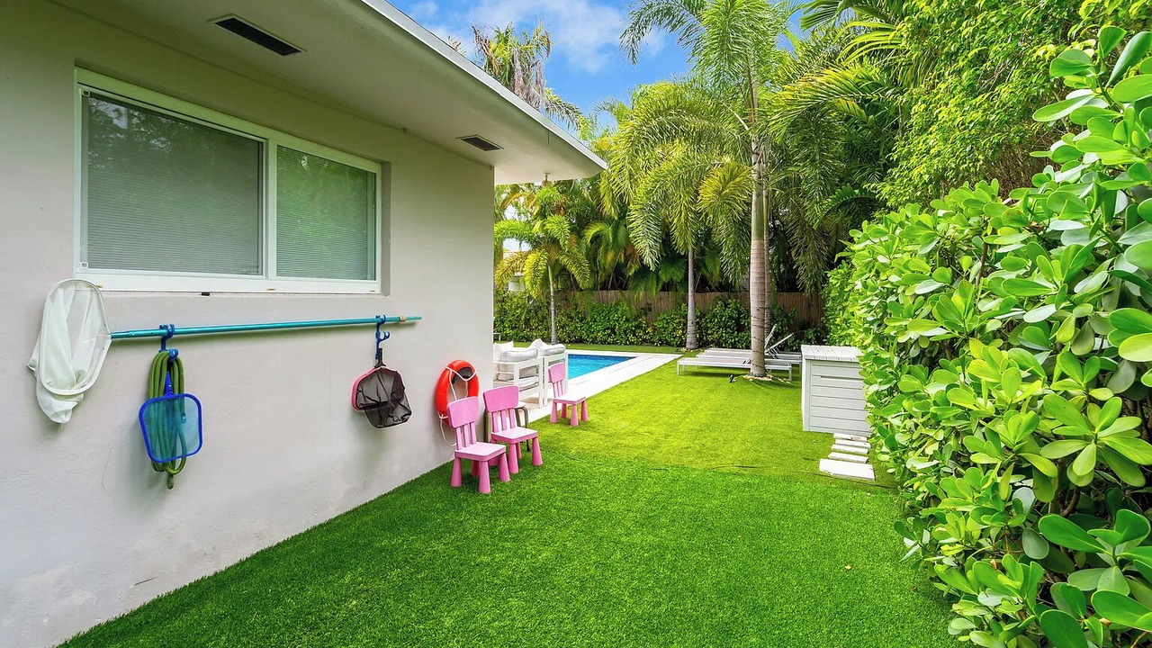 Photo of Outdoor in North Bay Village