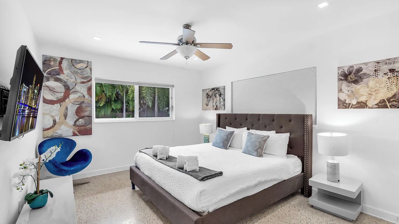 Photo of Bedroom in North Bay Village