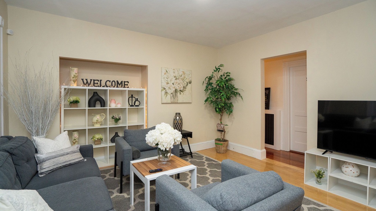 Photo of Livingroom in Milton