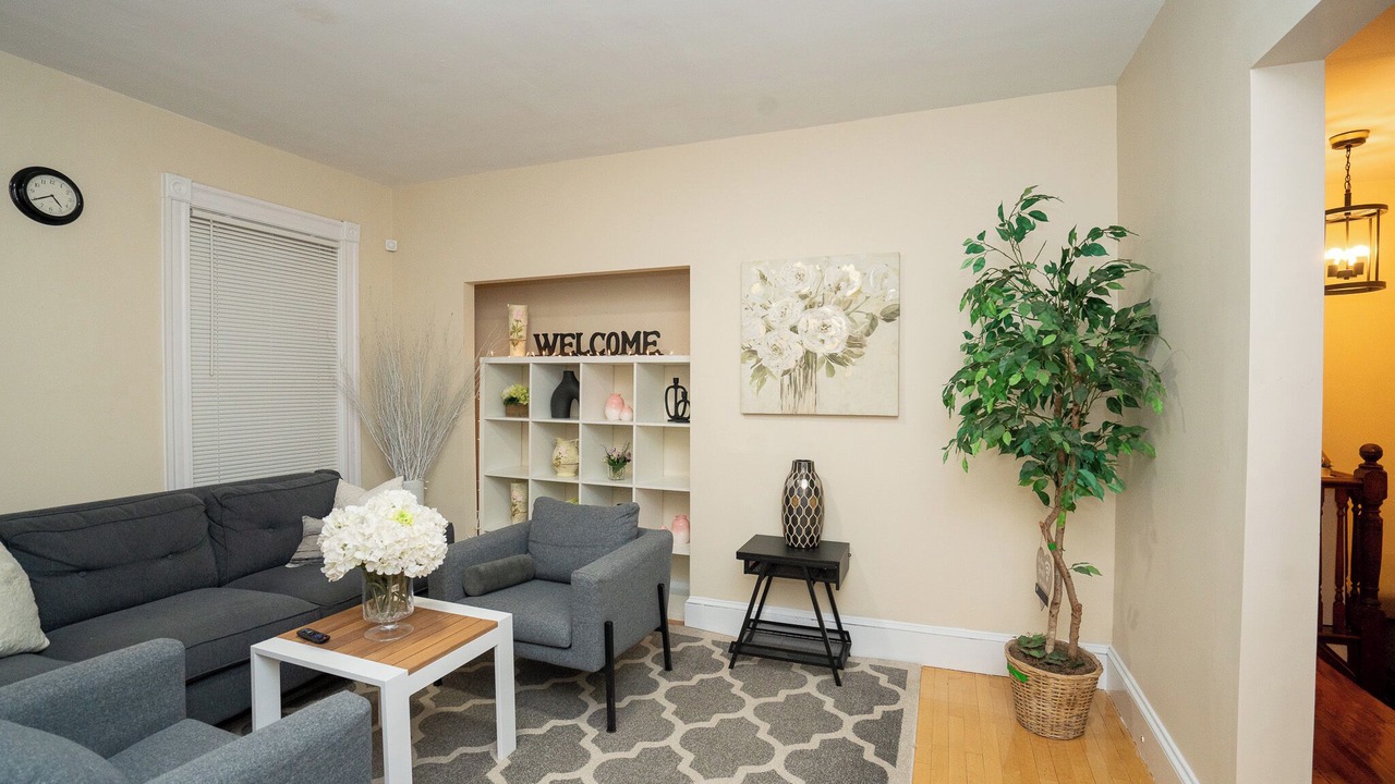 Photo of Livingroom in Milton