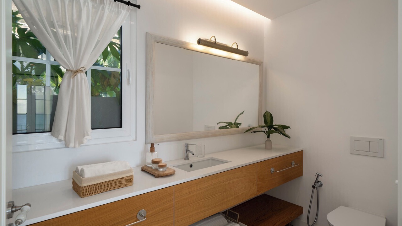 Photo of Bathroom in Prazeres