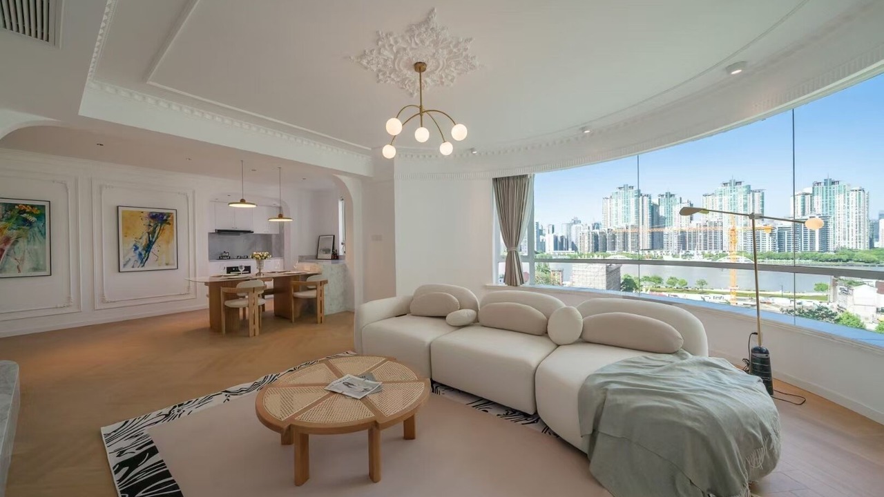 Photo of Livingroom in Downtown Shanghai