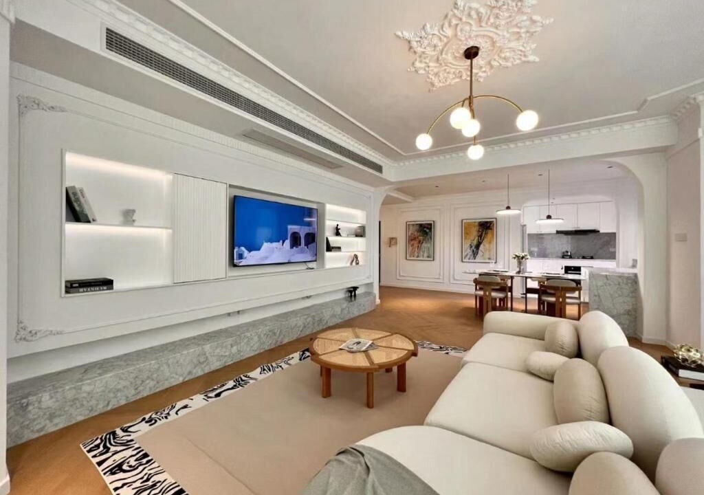 Photo of Livingroom in Downtown Shanghai