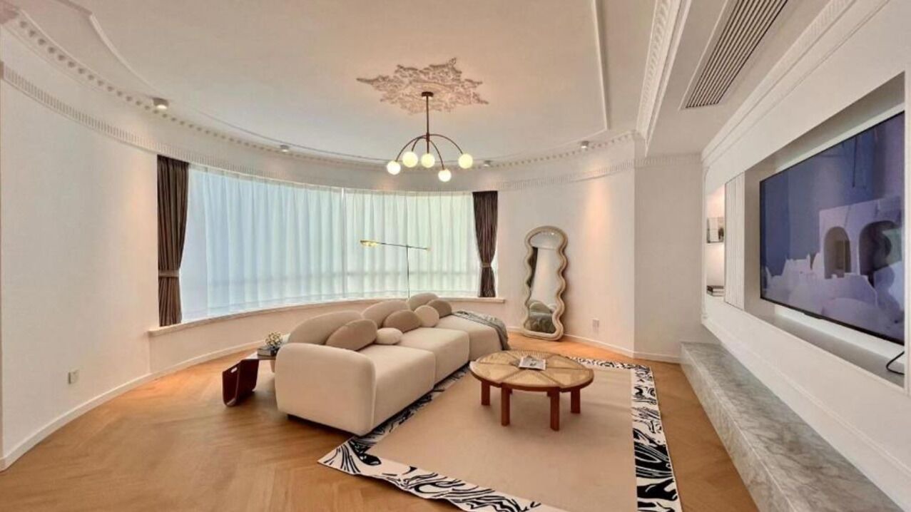 Photo of Livingroom in Downtown Shanghai