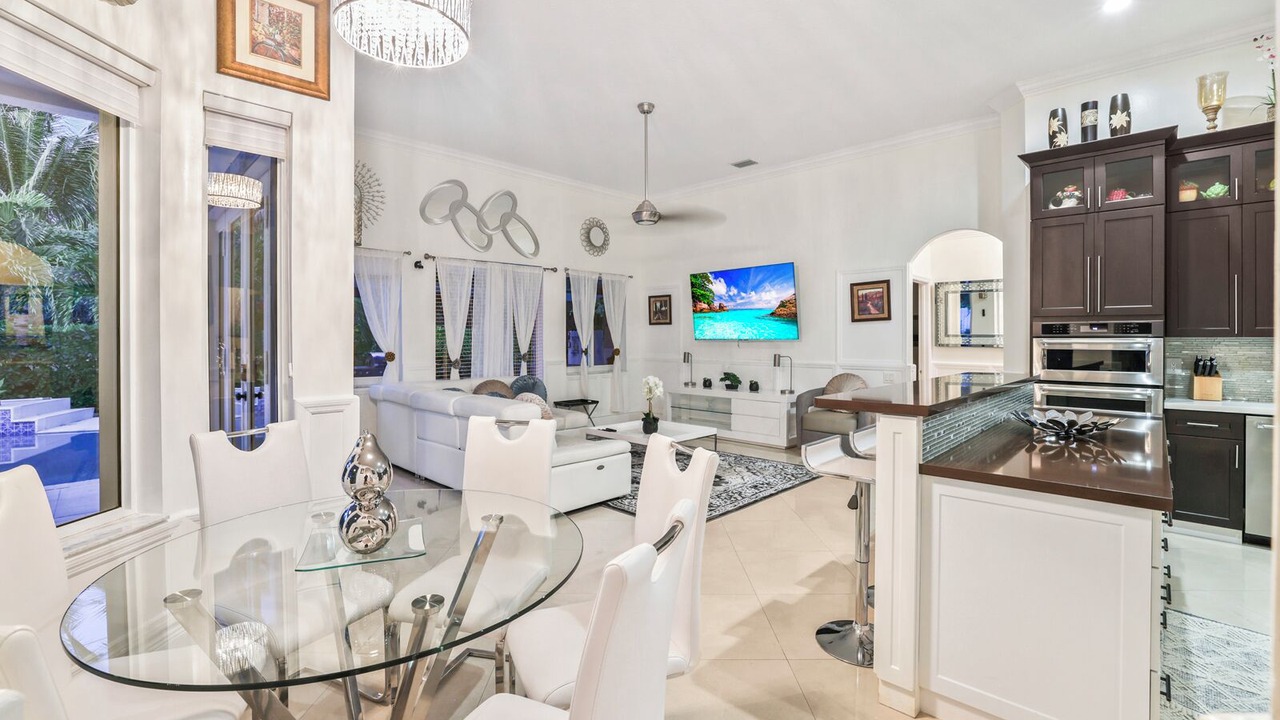 Photo of Bedroom in Palmetto Bay