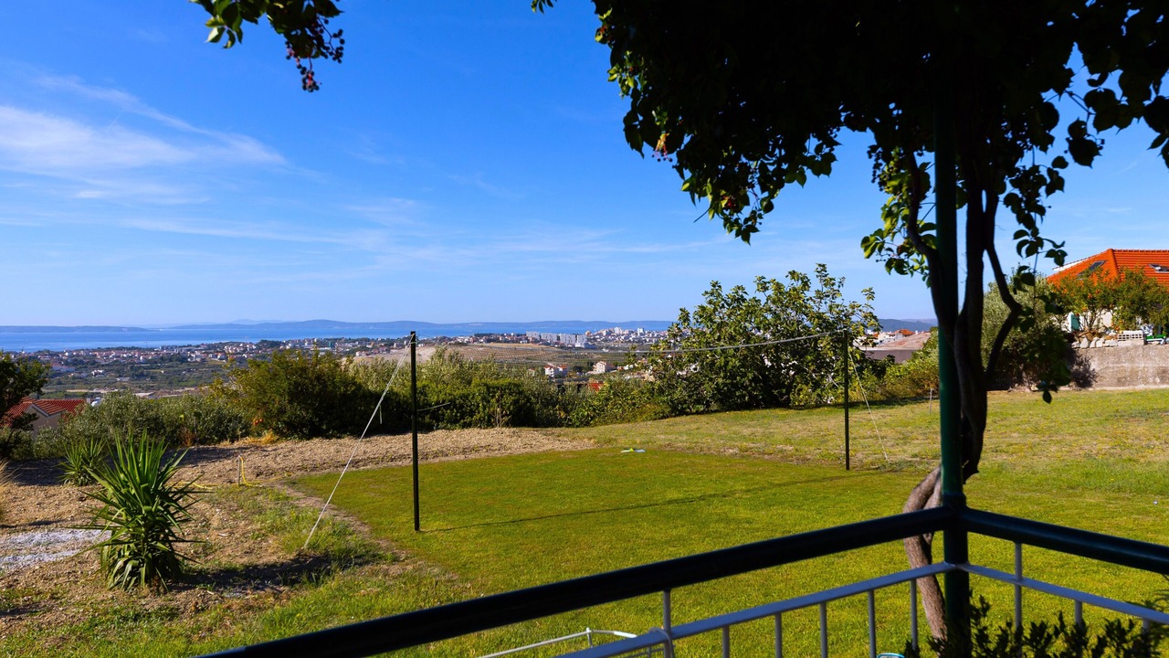 Photo of Outdoor in Mravince
