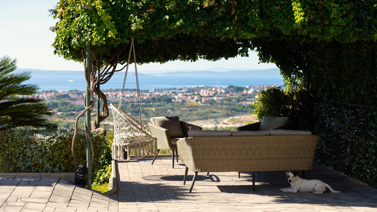 Photo of Patio Balcony in Mravince