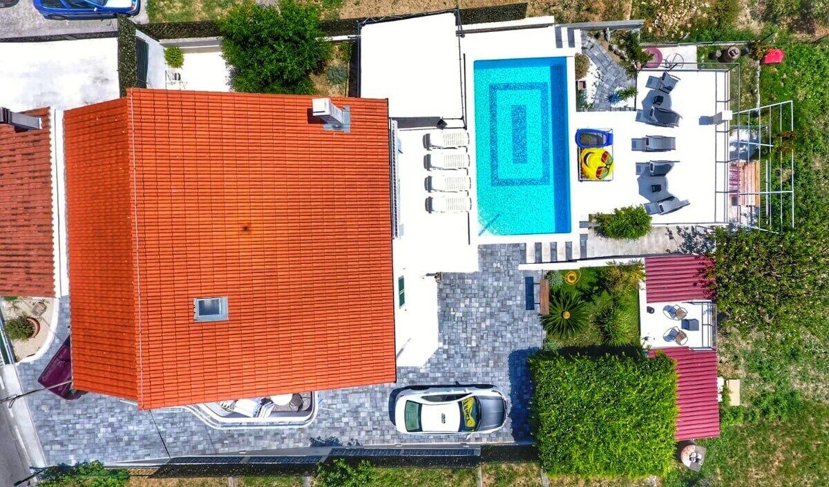 Photo of Outdoor in Mravince