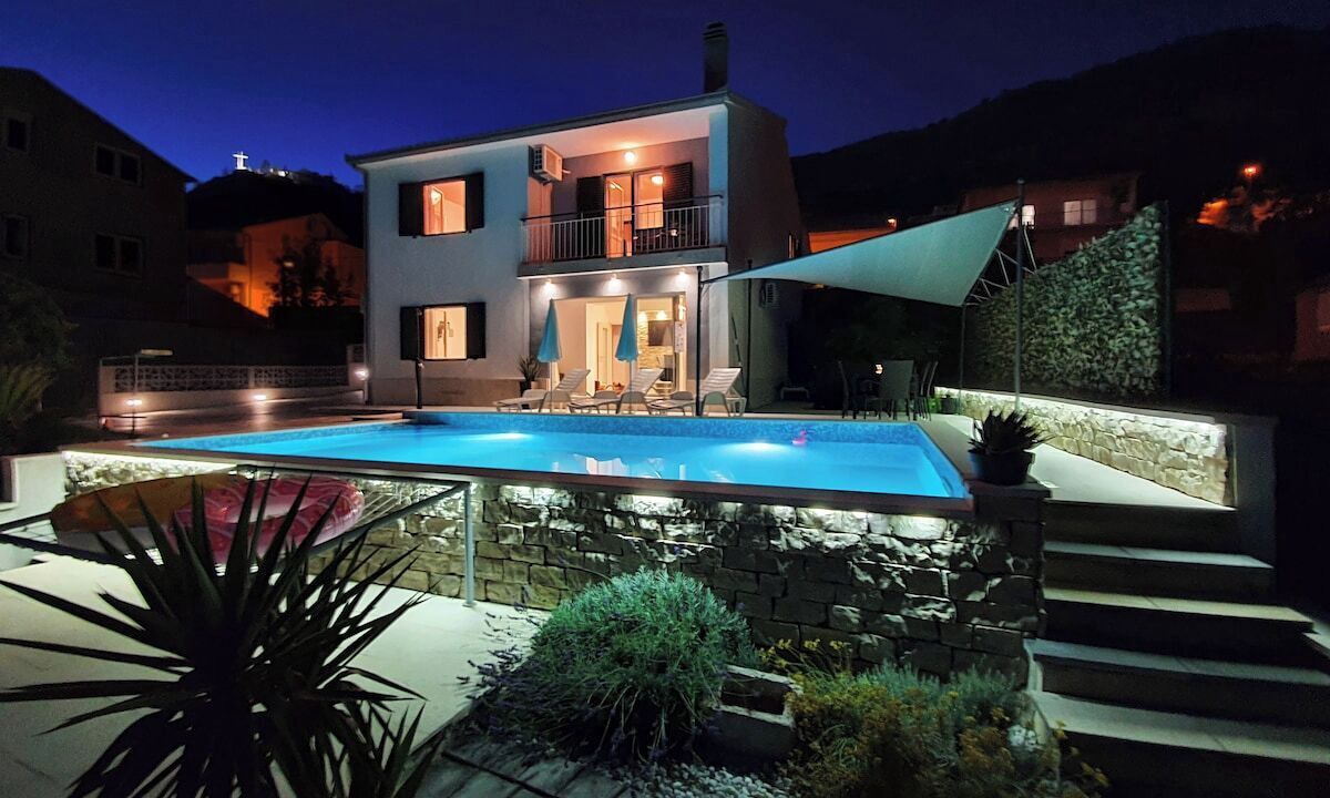 Photo of Outdoor in Mravince