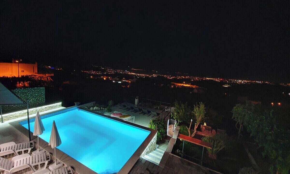 Photo of Outdoor in Mravince