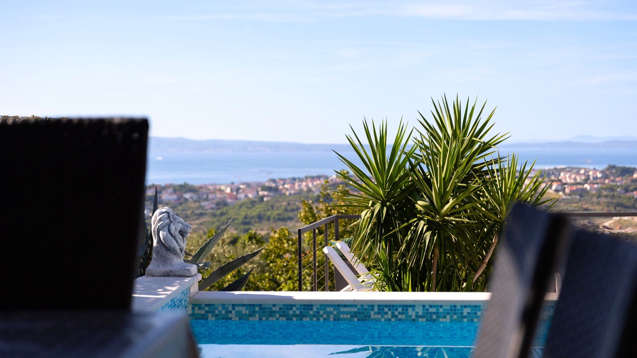 Photo of Outdoor in Mravince