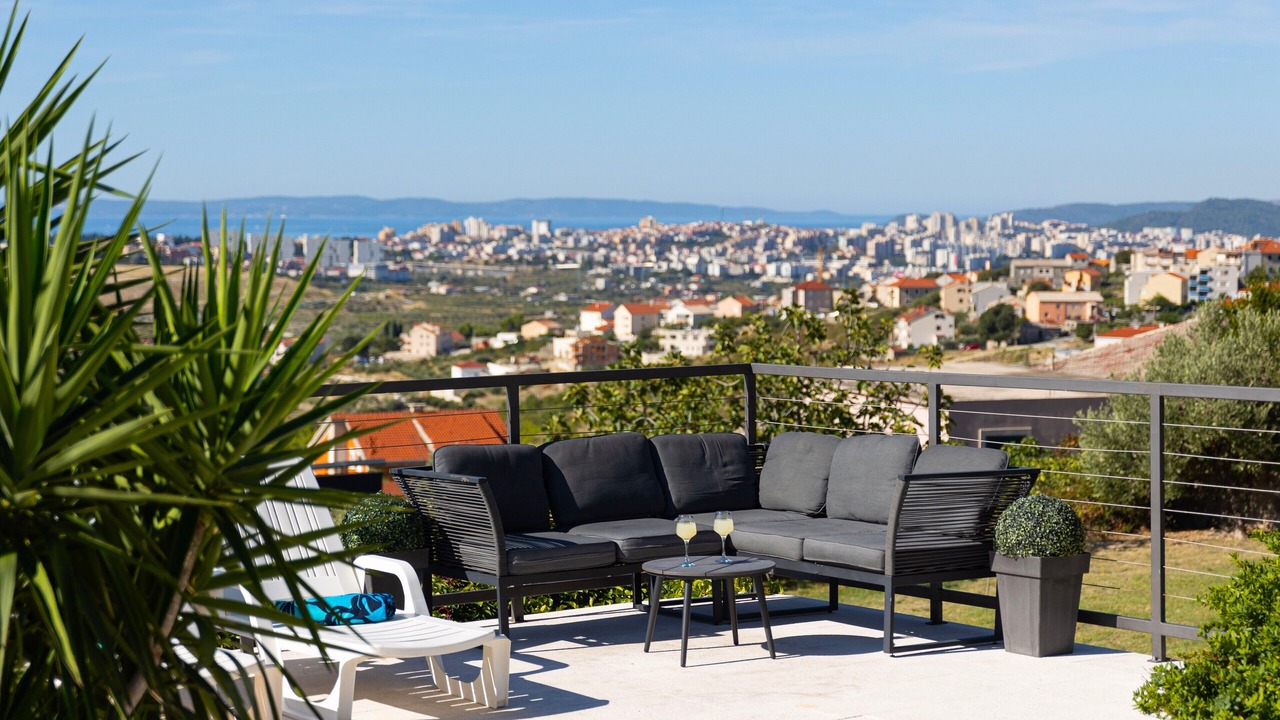 Photo of Patio Balcony in Mravince