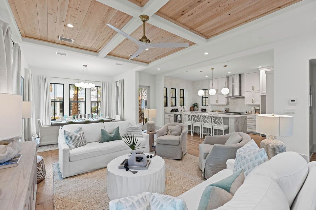 Photo of Livingroom in Treetop