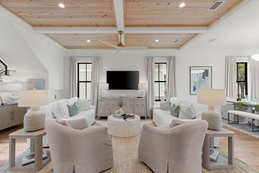 Photo of Livingroom in Treetop