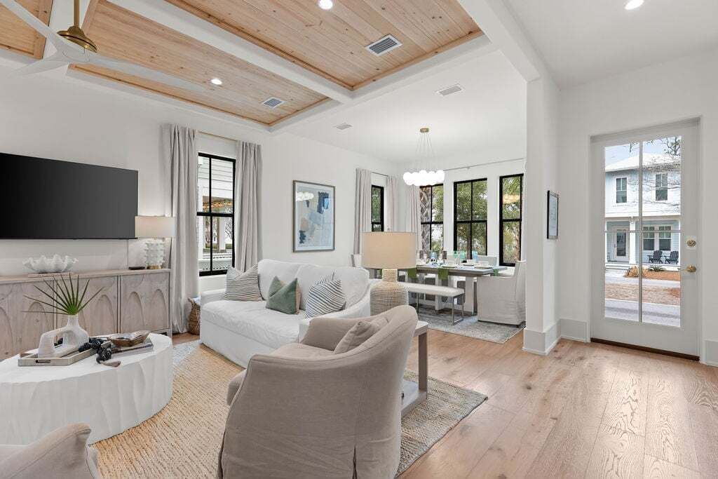 Photo of Livingroom in Treetop