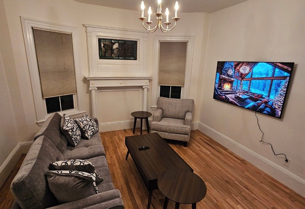 Photo of Livingroom in Inman Square