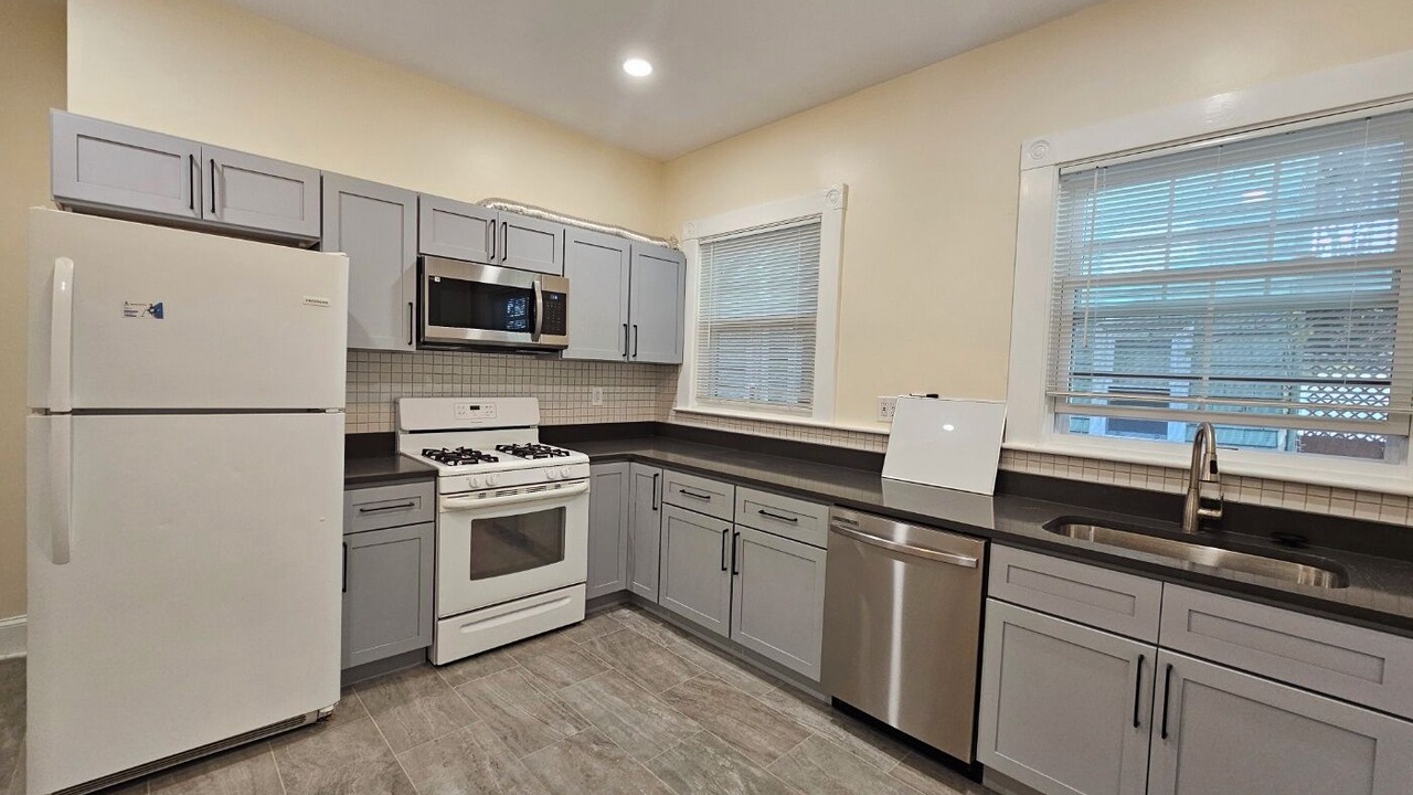 Photo of Kitchen in Inman Square