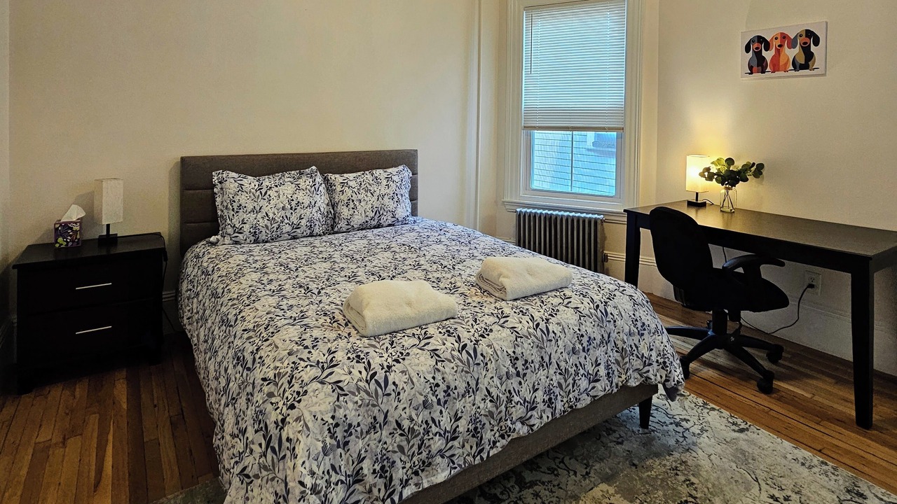 Photo of Bedroom in Inman Square