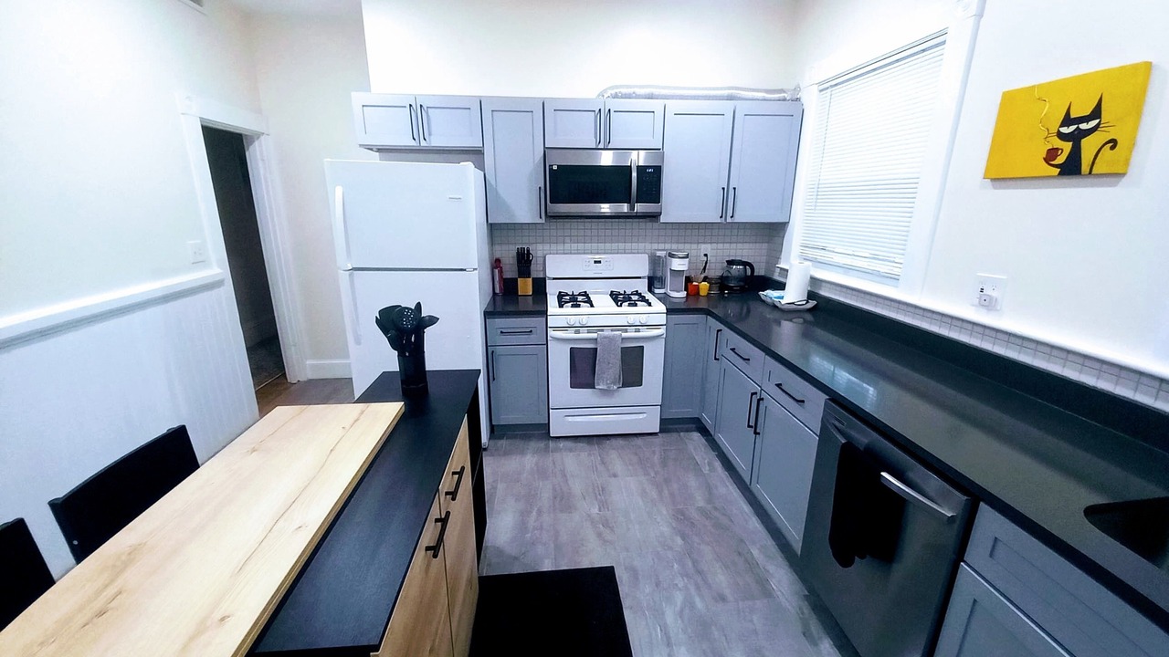 Photo of Kitchen in Inman Square