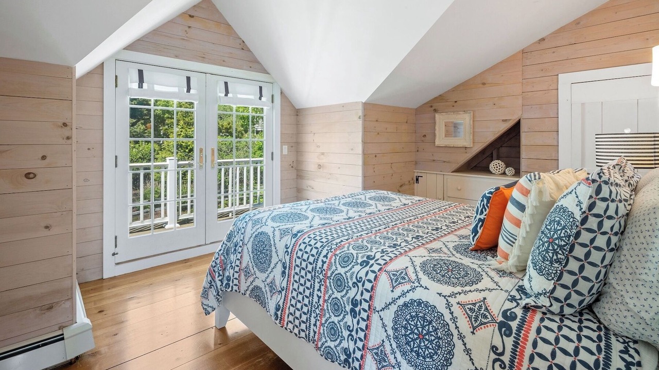 Photo of Bedroom in West Hyannisport