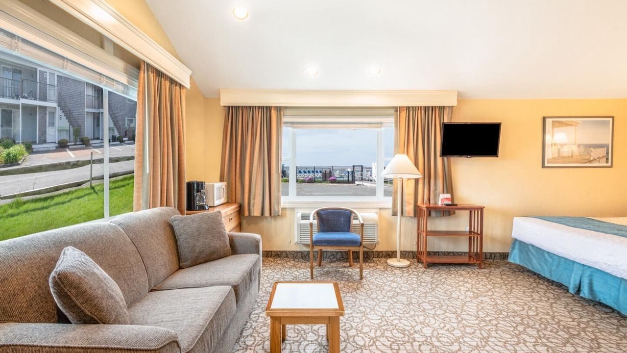 Photo of Bedroom in West Yarmouth