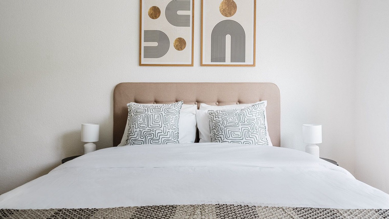 Photo of Bedroom in Iselin