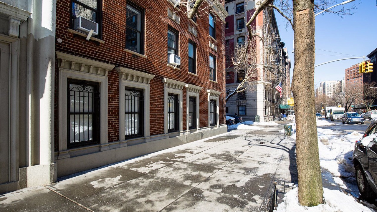 Photo of Outdoor in Bloomingdale