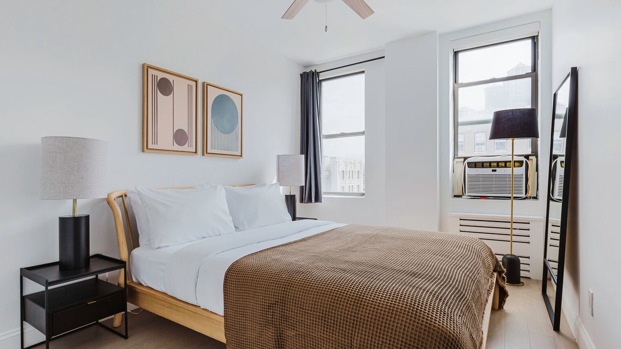 Photo of Bedroom in Bloomingdale