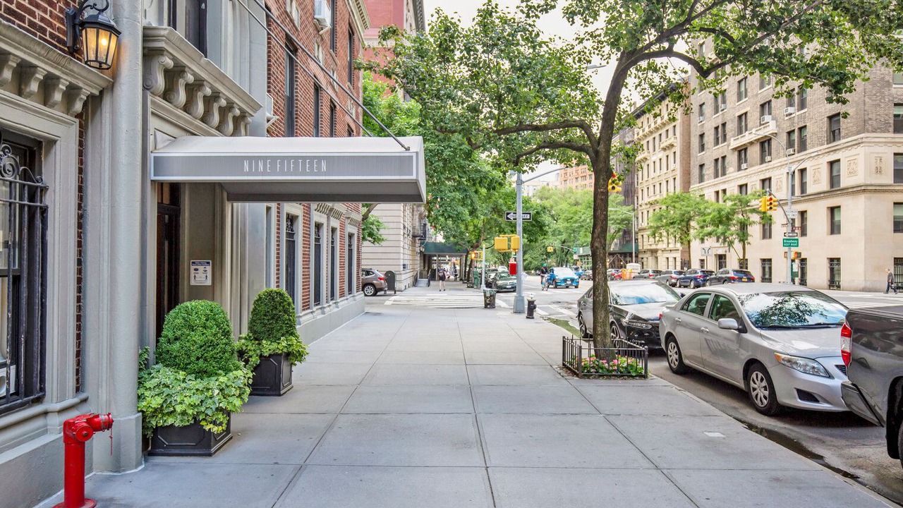 Photo of Outdoor in Bloomingdale