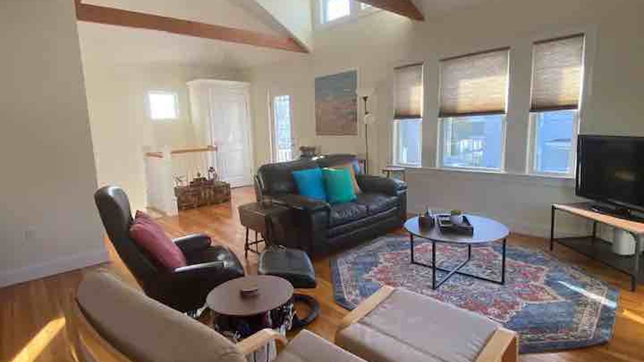 Photo of Livingroom in South Side
