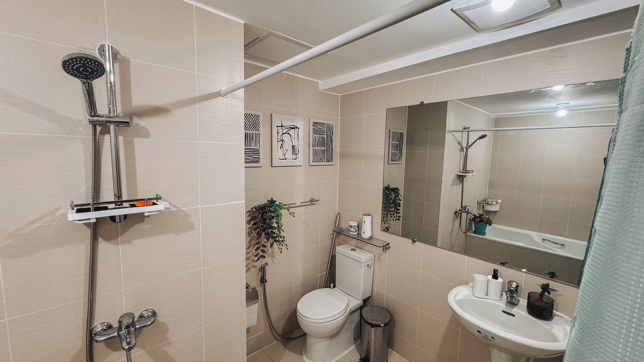Photo of Bathroom in San Fernando