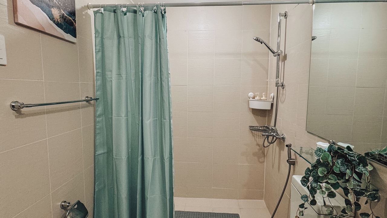 Photo of Bathroom in San Fernando