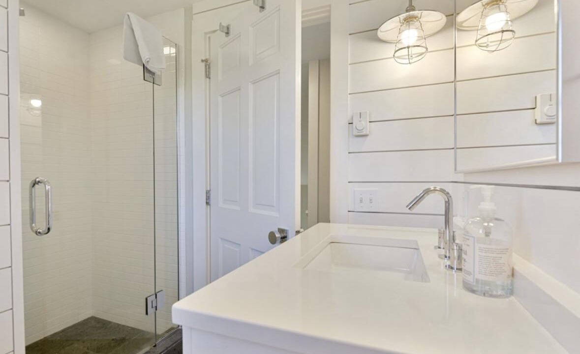 Photo of Bathroom in Brant Point