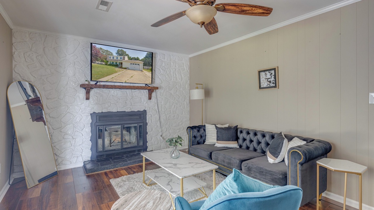 Photo of Livingroom in Newport News