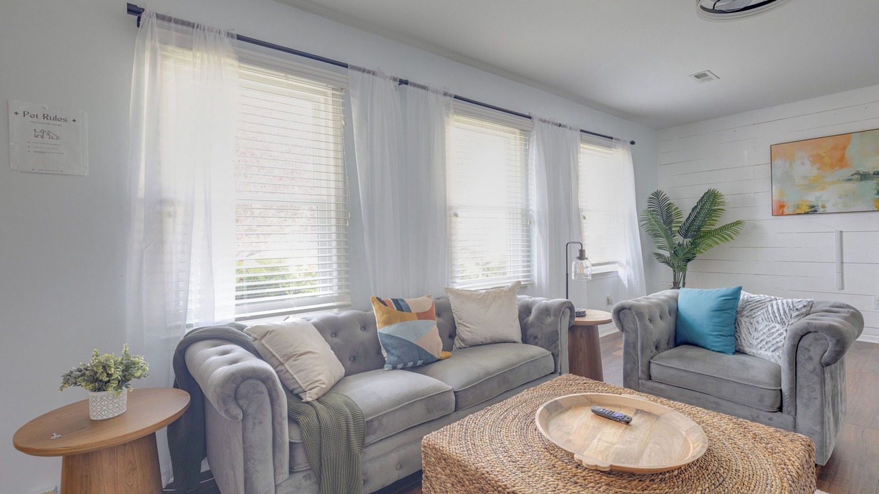 Photo of Livingroom in Newport News