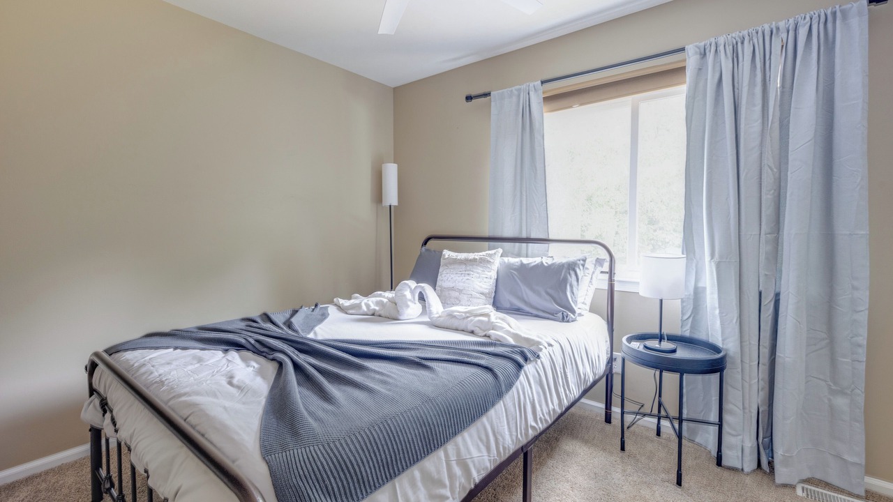 Photo of Bedroom in Newport News