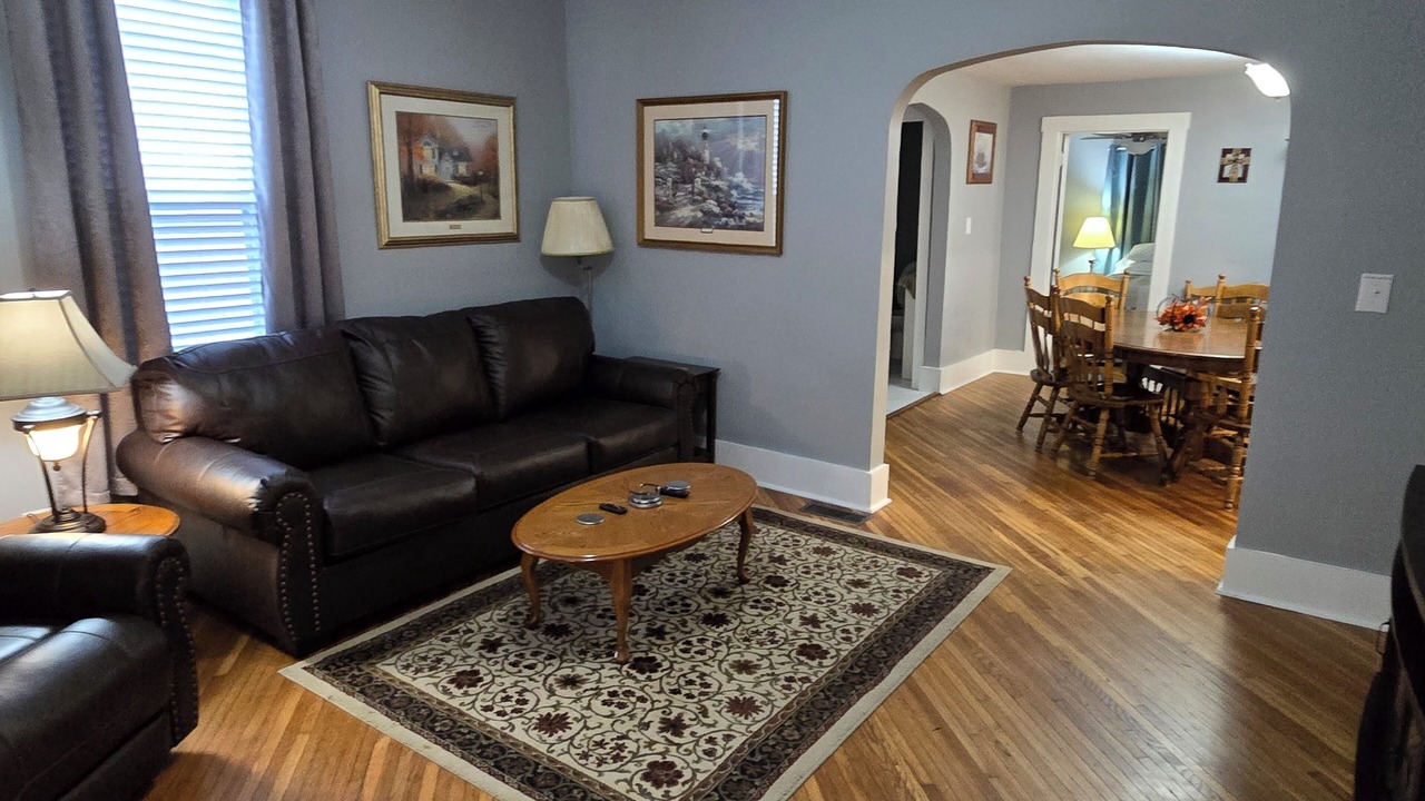 Photo of Livingroom in Mount Carmel