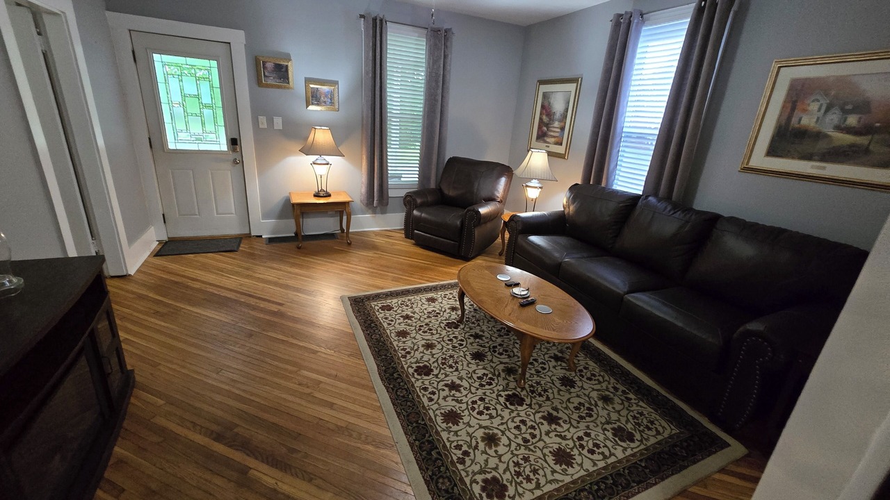 Photo of Livingroom in Mount Carmel