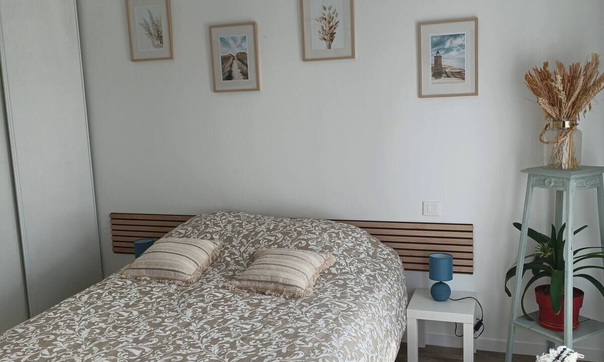 Photo of Bedroom in Plouharnel