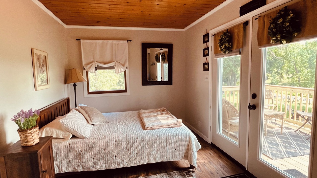 Photo of Bedroom in Noblesville
